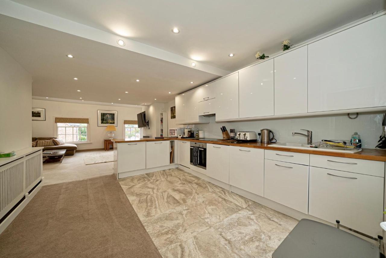 Serviced Apartments Macclesfield Zewnętrze zdjęcie